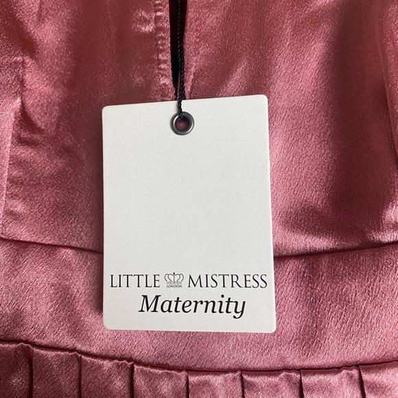 Asos Little Mistress Maternity satin midi dress with pleated skirt in berry-Red - Picture 5 of 15